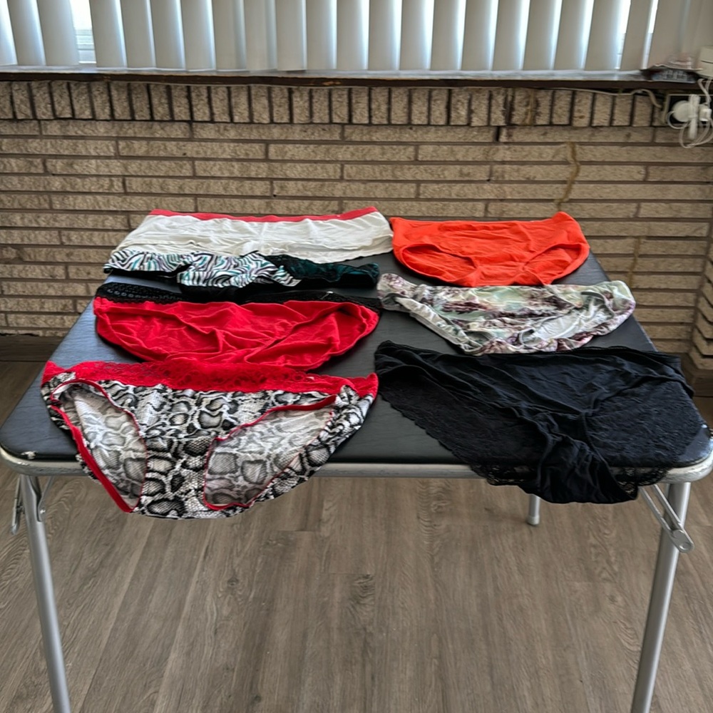 7 pairs Cacique women’s underwear sz 22/24. Never worn. No tags